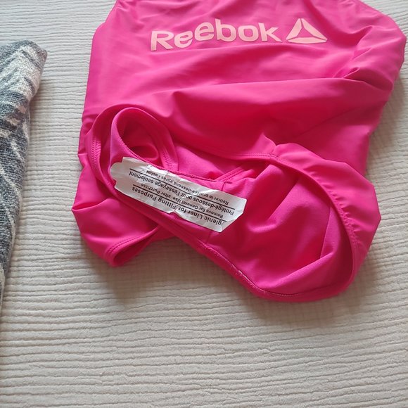 Reebok Swimsuit (new without tag) - Picture 3 of 4